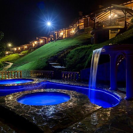 萨兰托 Rancho San Antonio酒店 外观 照片